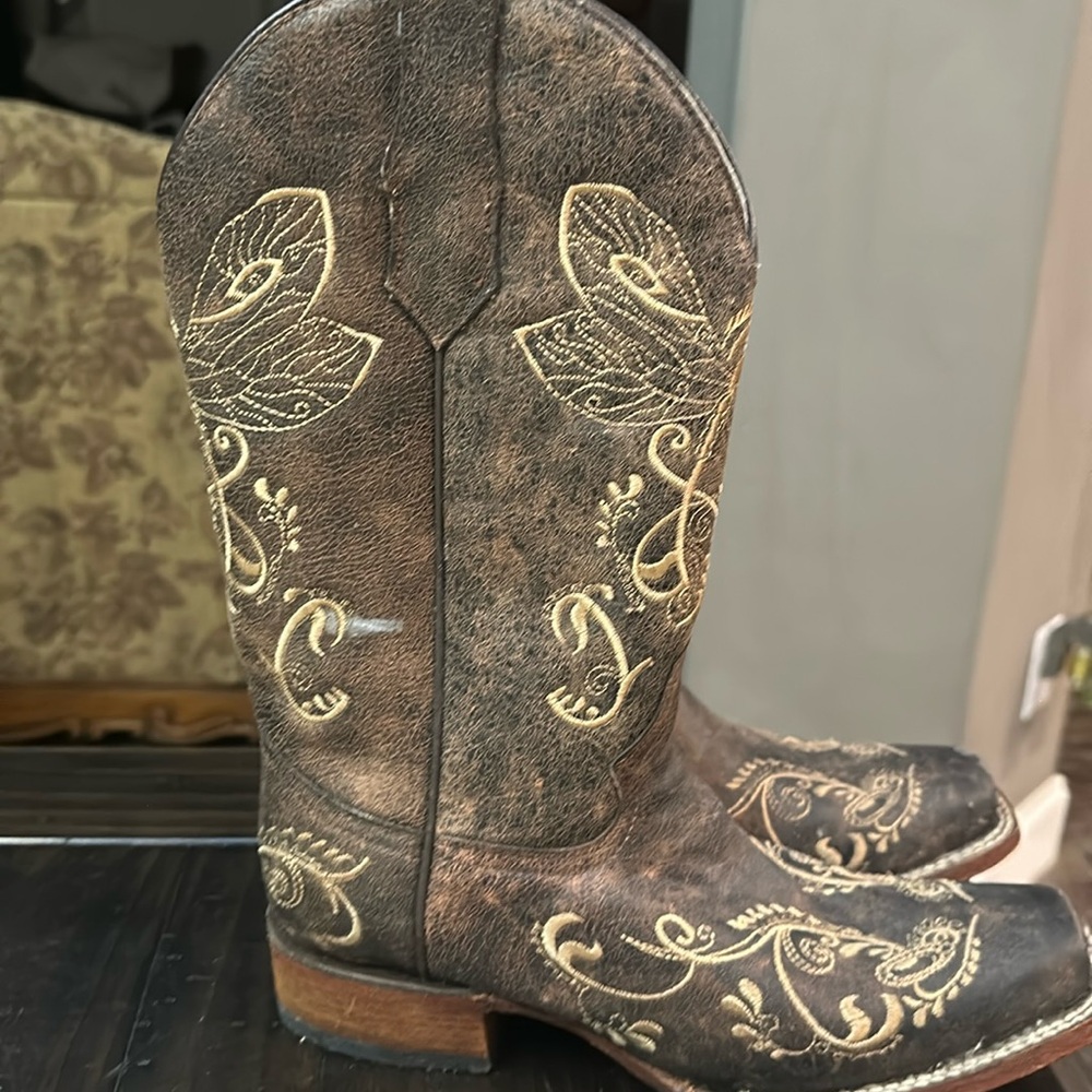 Circle G Women’s Boots Size 9.5